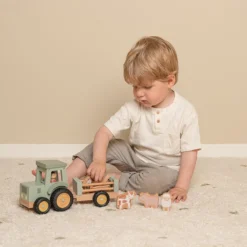 Tractor with trailer Little Farm