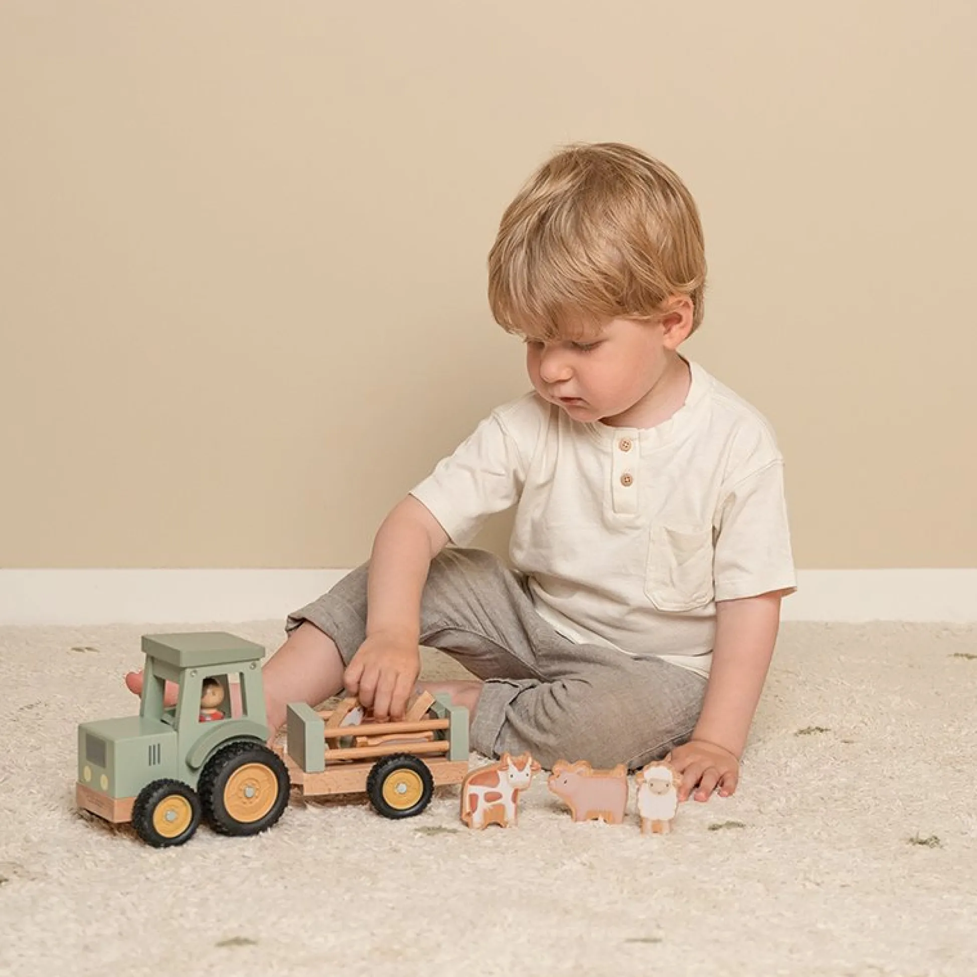 Tractor with trailer Little Farm