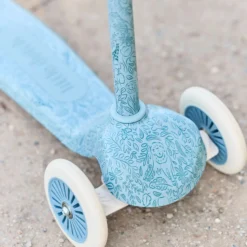 3 wheel scooter - Blue