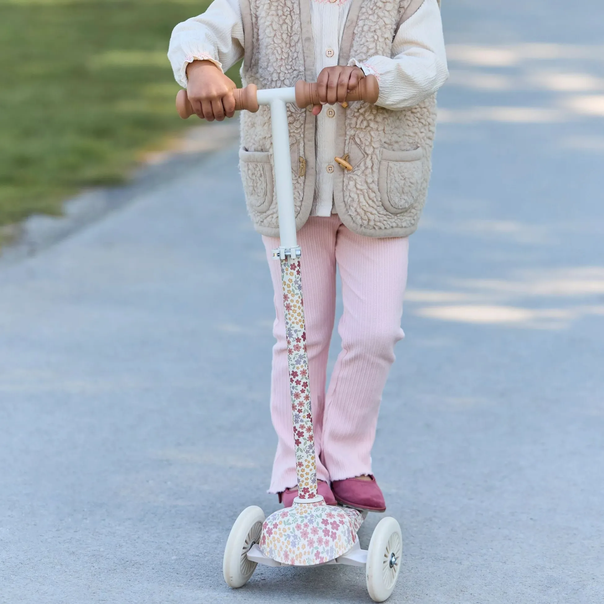 3 wheel scooter - White