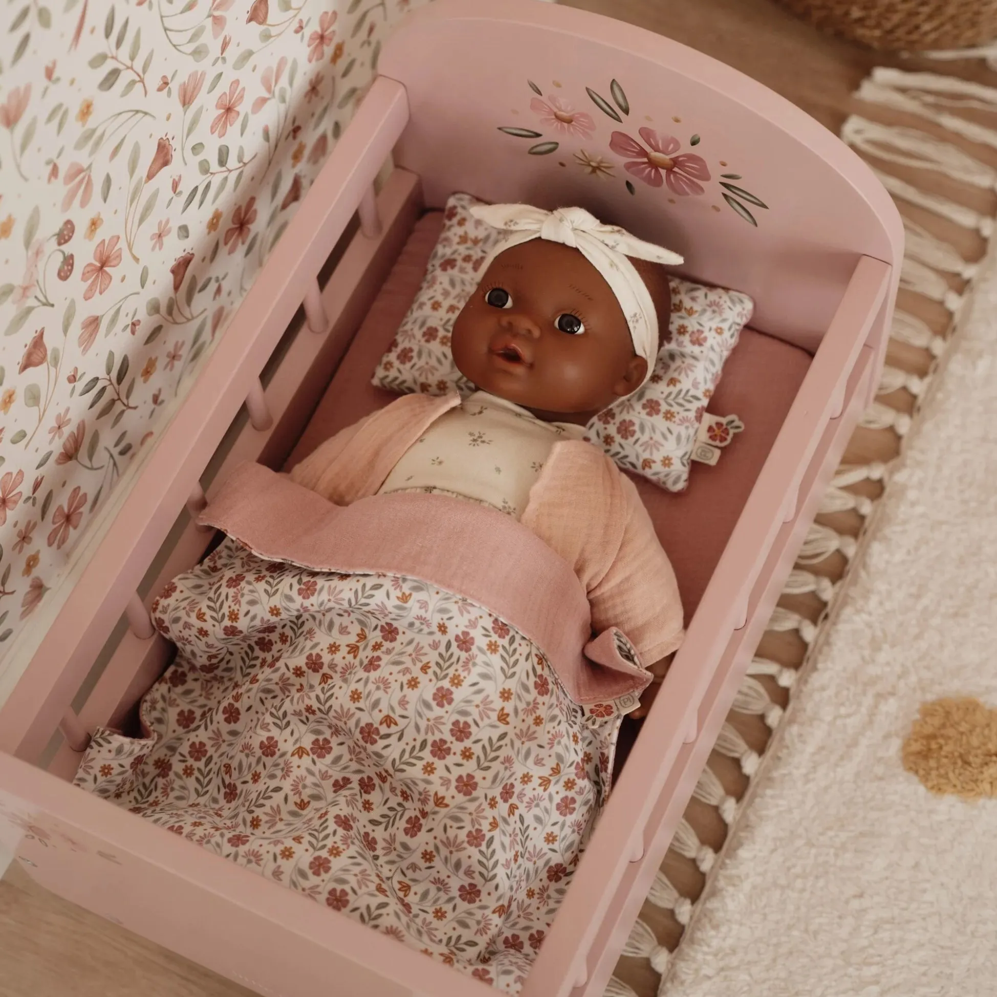 Wooden doll bed - Pink - Essentials