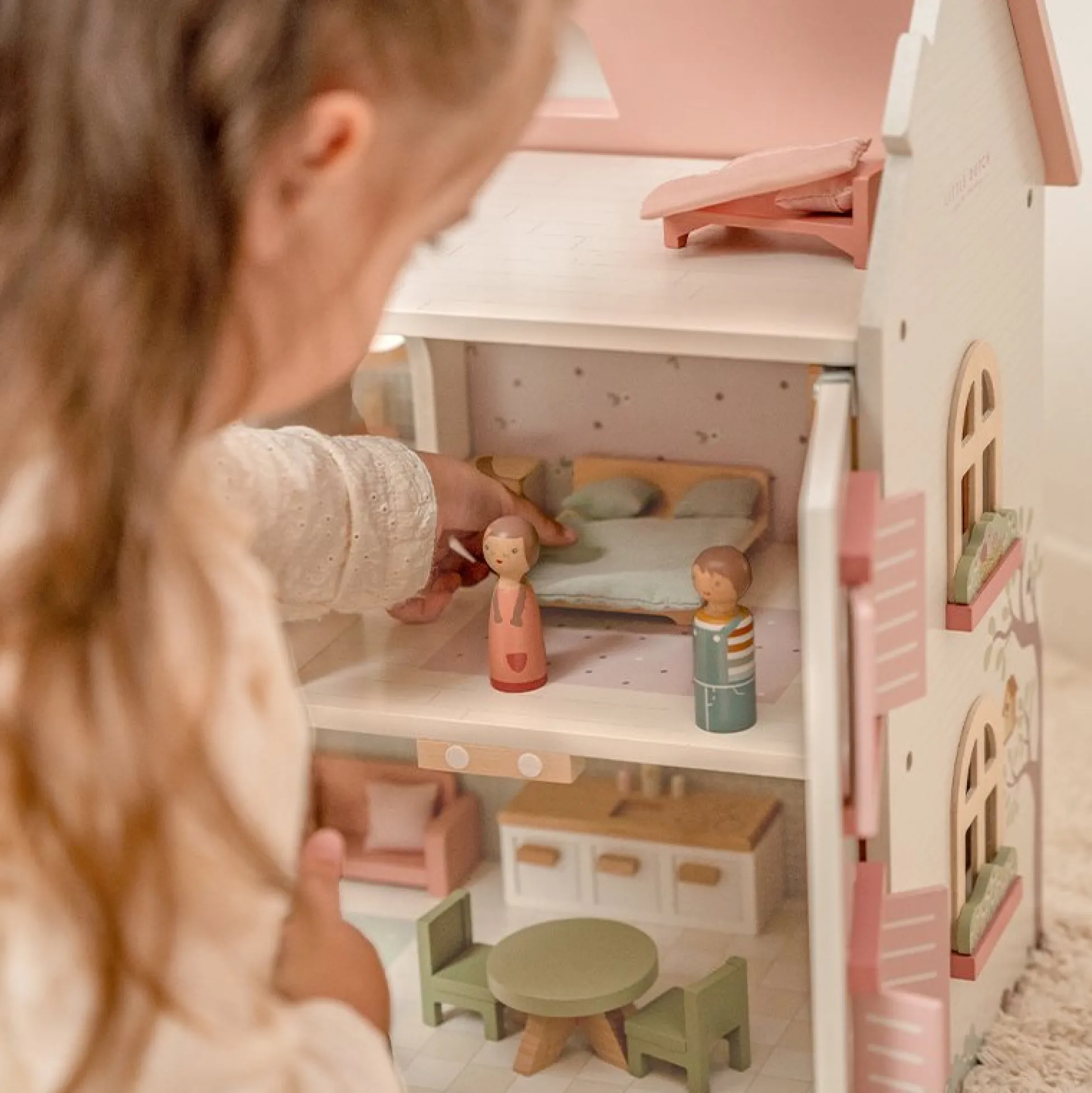 Wooden Dollhouse