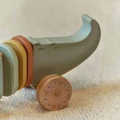 Wooden draft animal - Green