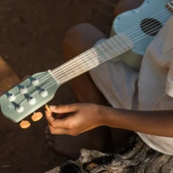 Wooden guitar - Green - Safari Friends