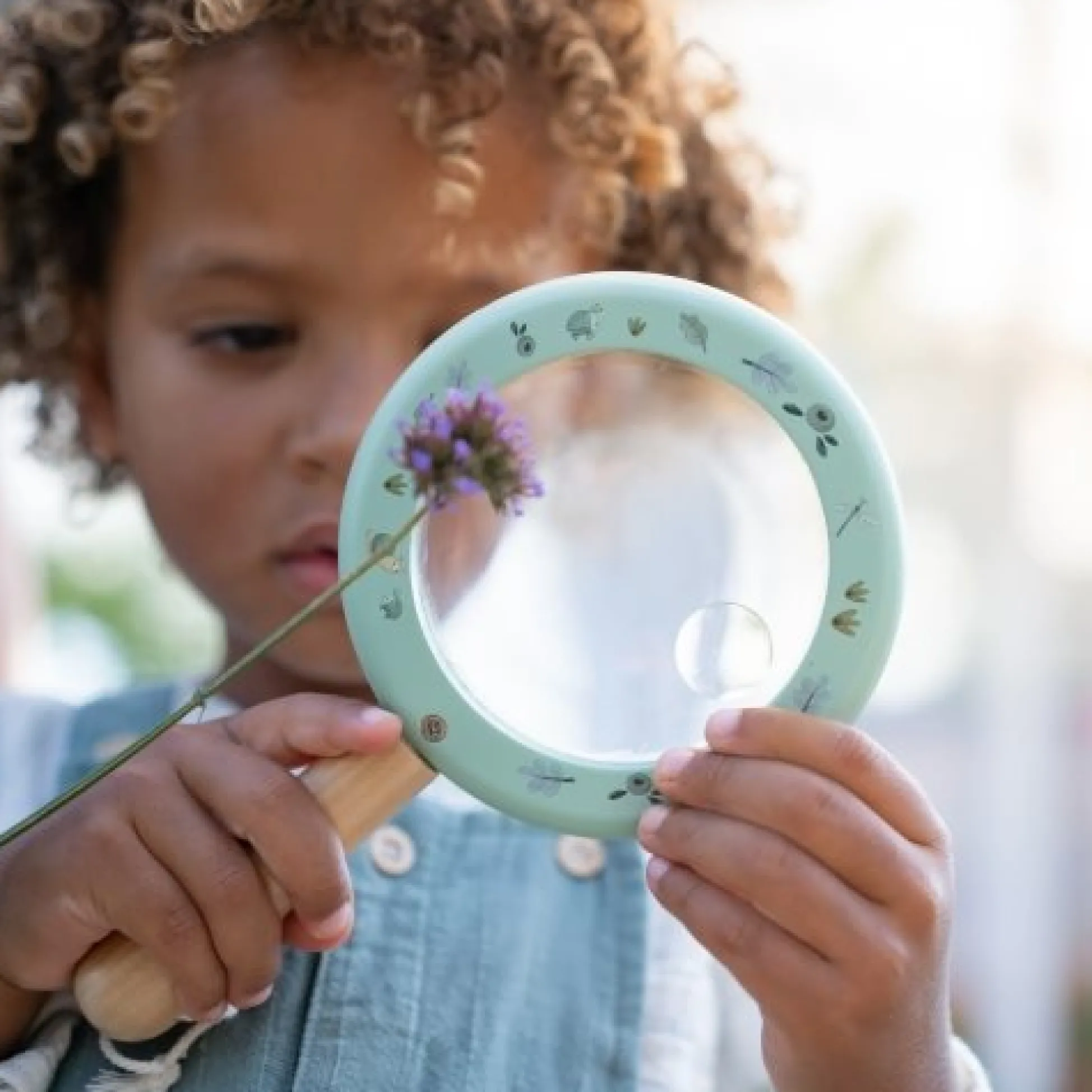 Wooden Magnifying Glass - Blue - Forest Friends