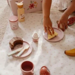 Wooden Picnic Set - Multicolored - Essentials