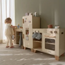 Wooden play kitchen – Essentials – Limited edition