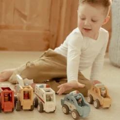 Wooden taxi – Yellow – Essentials
