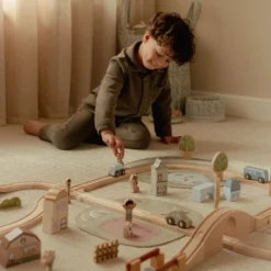 Wooden train track – XL – Essentials