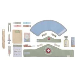 Wooden veterinary practice – Green – Essentials